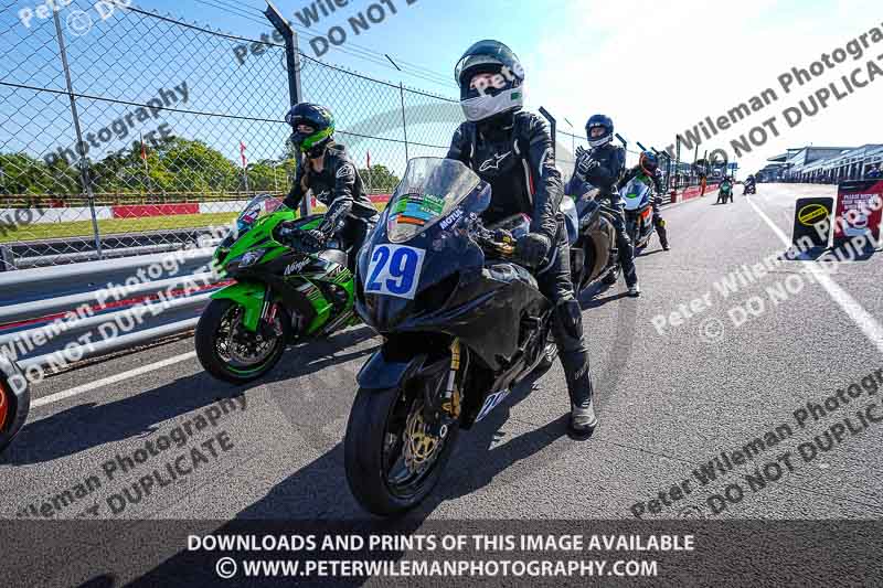 donington no limits trackday;donington park photographs;donington trackday photographs;no limits trackdays;peter wileman photography;trackday digital images;trackday photos